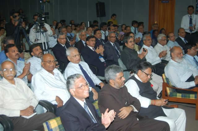 Finance Minister, Shri Pranab Mukherjee visits Central Office - 12