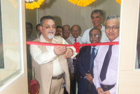 Inaugurates e-banking lounge Inaugurates e-banking lounge