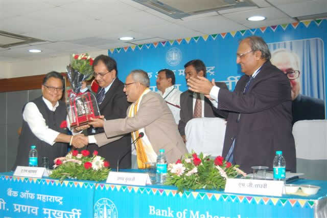 Finance Minister, Shri Pranab Mukherjee visits Central Office - 21