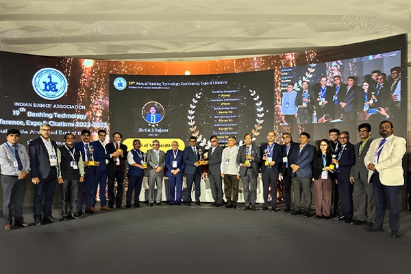 Bank of Maharashtra proudly receives 'IBA Technology Award for the year 2022-23